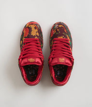 Load image into Gallery viewer, Nike SB x The Wizard of Oz Dunk Low Shoes